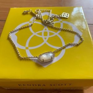Kendra Scott Elisa pendant necklace